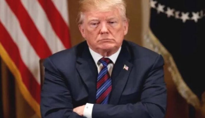 ট্রাম্পের প্রেসিডেন্ট হতে বাধা হয়ে আছেন যারা