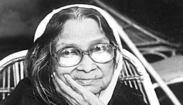 কবি সুফিয়া কামালের মৃত্যুবার্ষিকী আজ