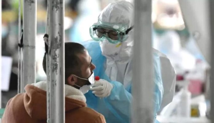 বিশ্ব করোনায় ৮০১ জনের মৃত্যু, শনাক্ত ৪ লাখ