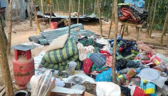 খাস জমিতে প্রশাসনের উচ্ছেদ অভিযান