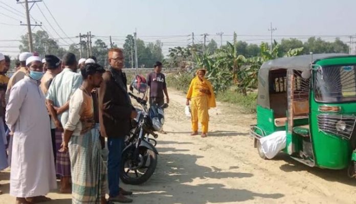 টাঙ্গাইলে ট্রেনে কাটা পড়ে যুবকের মৃত্যু