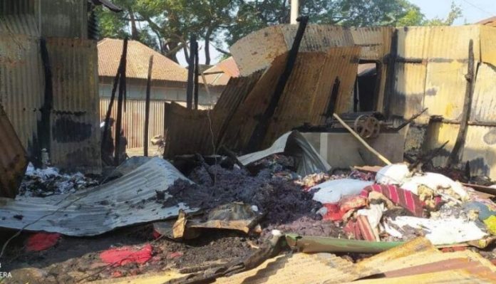 হরিরামপুরে অগ্নিকাণ্ডে ৪ দোকান ভষ্মিভূত