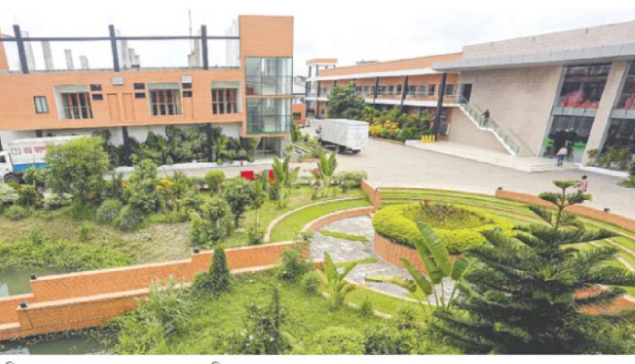 পরিবেশবান্ধব কারখানার মুকুট এখন বাংলাদেশে