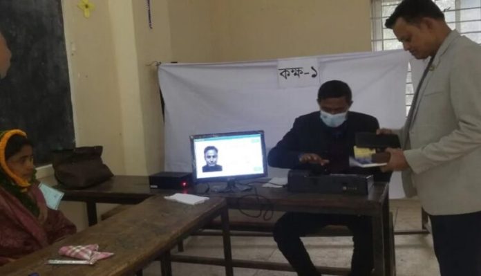 পুনঃভোট গ্রহণ চলছে গাইবান্ধা-৫ আসনের