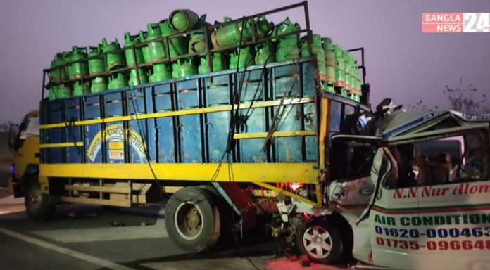 1673944770.dsk_.jpg ২৬ ঘণ্টা নির্ঘুম ছিলেন চালক