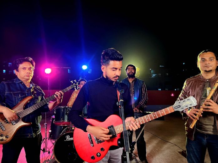 প্রথম হিন্দী গানেই গগনের বাজিমাত