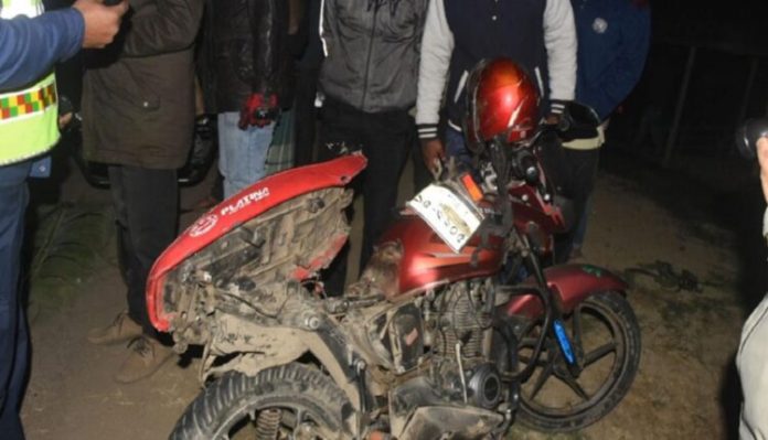 ট্রাকের চাপায় প্রাণ হারাল দুই মোটরসাইকেল আরোহী