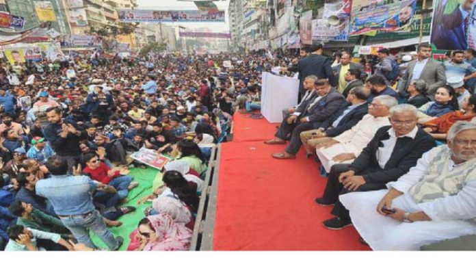 pol-750x430.jpg নয়াপল্টনে বিএনপির সমাবেশ শুরু