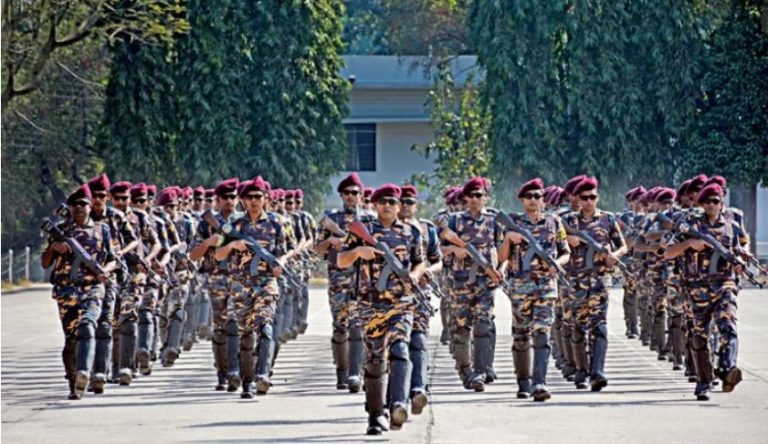 ১০ হাজার আনসার মোতায়েনের নির্দেশ রয়েছে মঙ্গলবার ভোর ৬টা থেকে বুধবার সন্ধ্যা ৬টা পর্যন্ত চলা অবরোধে।