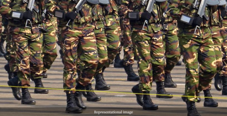 যুবকদের জন্য সার্বজনীন সামরিক প্রশিক্ষণ চালুর বিষয়ে সরকারের আলোচনা