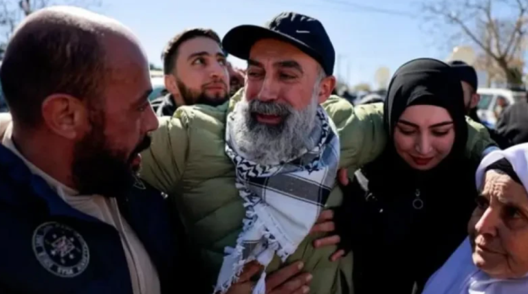 ইসরায়েলি কারাগার থেকে মুক্তি পেল ৩৬৯ ফিলিস্তিনি