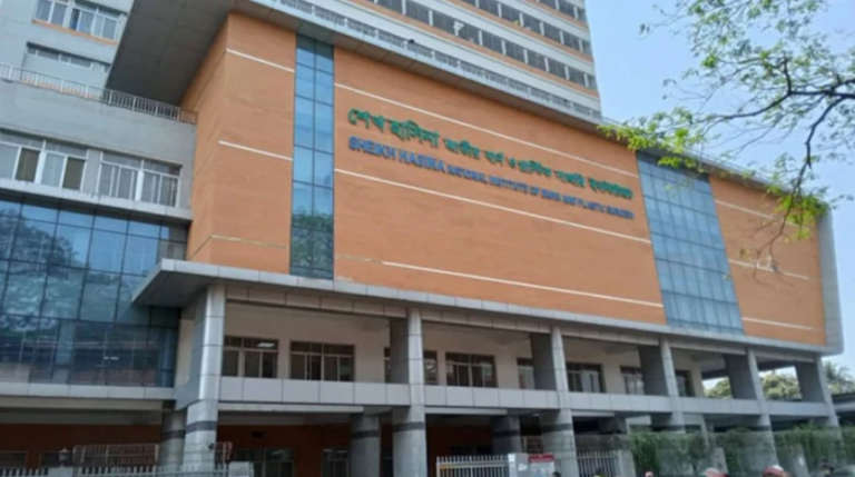 নারায়ণগঞ্জের চাষাড়ায় গ্যাস বিস্ফোরণ: শিশুসহ ৮ জন দগ্ধ