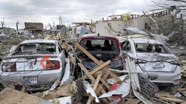 যুক্তরাষ্ট্রে শক্তিশালী টর্নেডোর তাণ্ডবে নিহত ৩১, জরুরি অবস্থা ঘোষণা